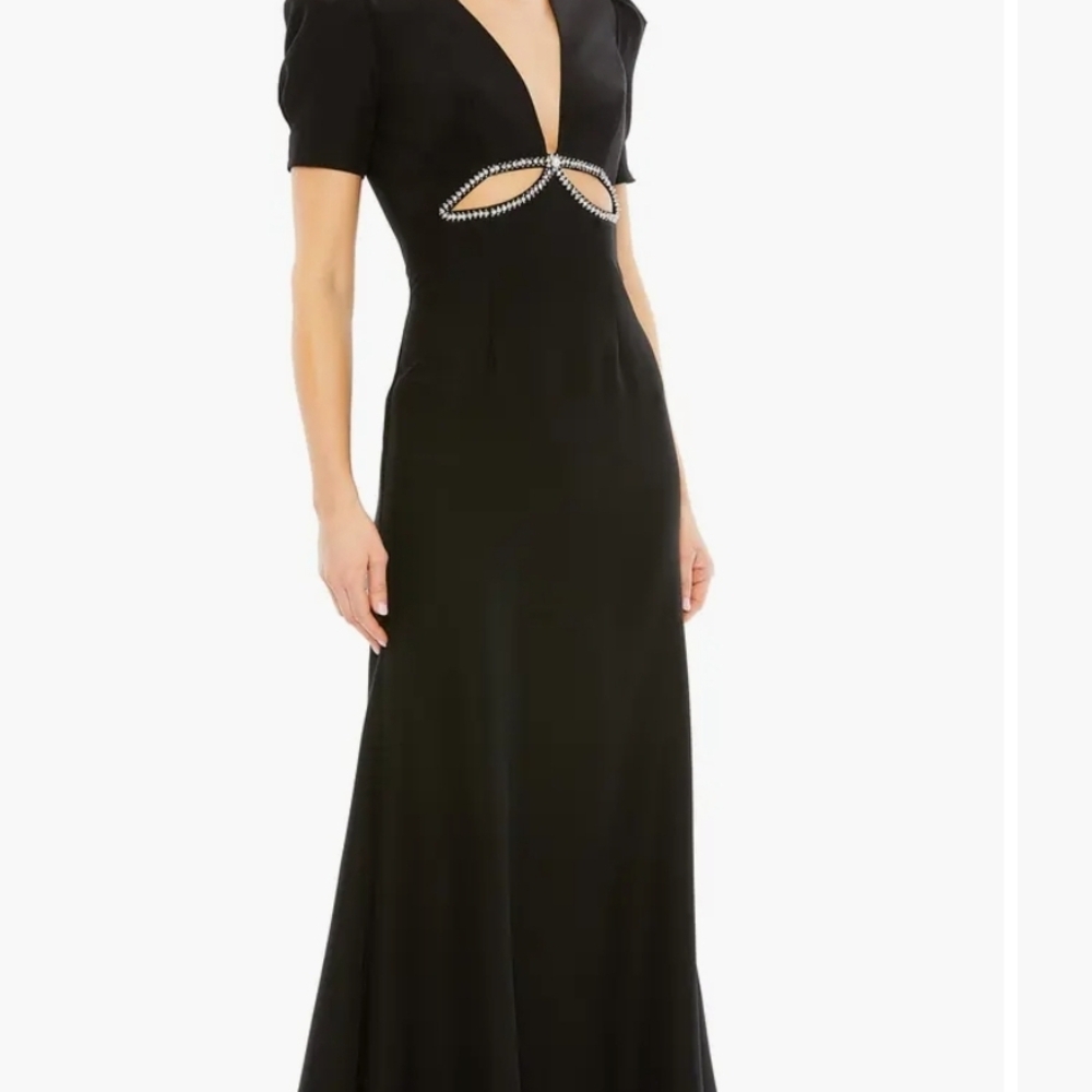 Mac Duggal Elegant Black Maxi Dress with Rhinestone Cutout